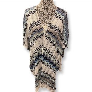 MULTI COLOR KNIT SLEEVELESS LOOSE FIT PONCHO